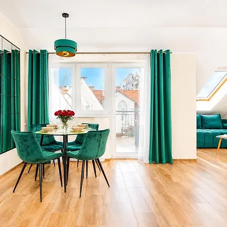 شقة Heart Of With Terrace & Old Town View
